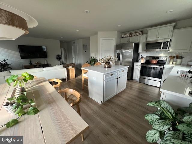 24607 Cathy Ann St – photo 4