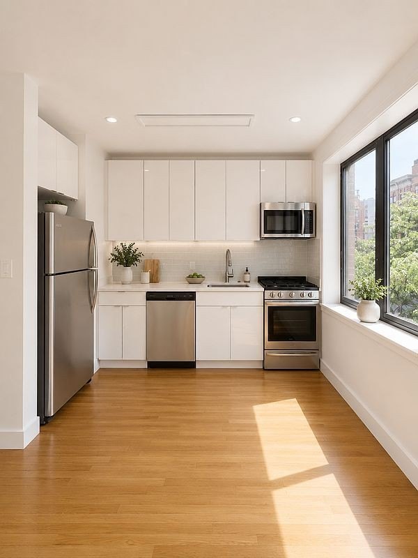 270 W 22nd St #3 – photo 2
