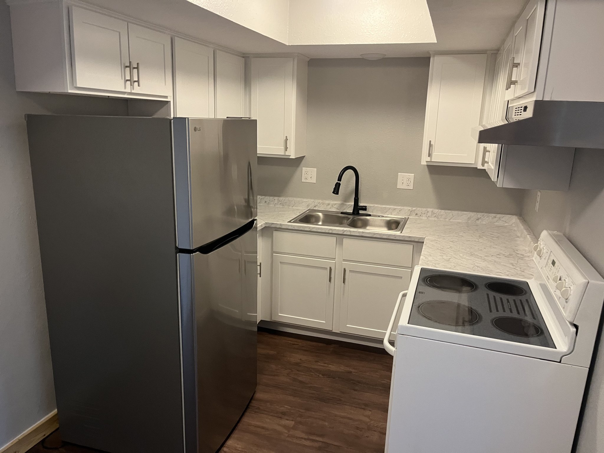 705 Hall St unit 5 – photo 1