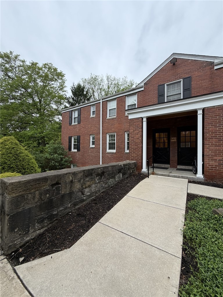 840 Thorn St unit 43 – photo 1