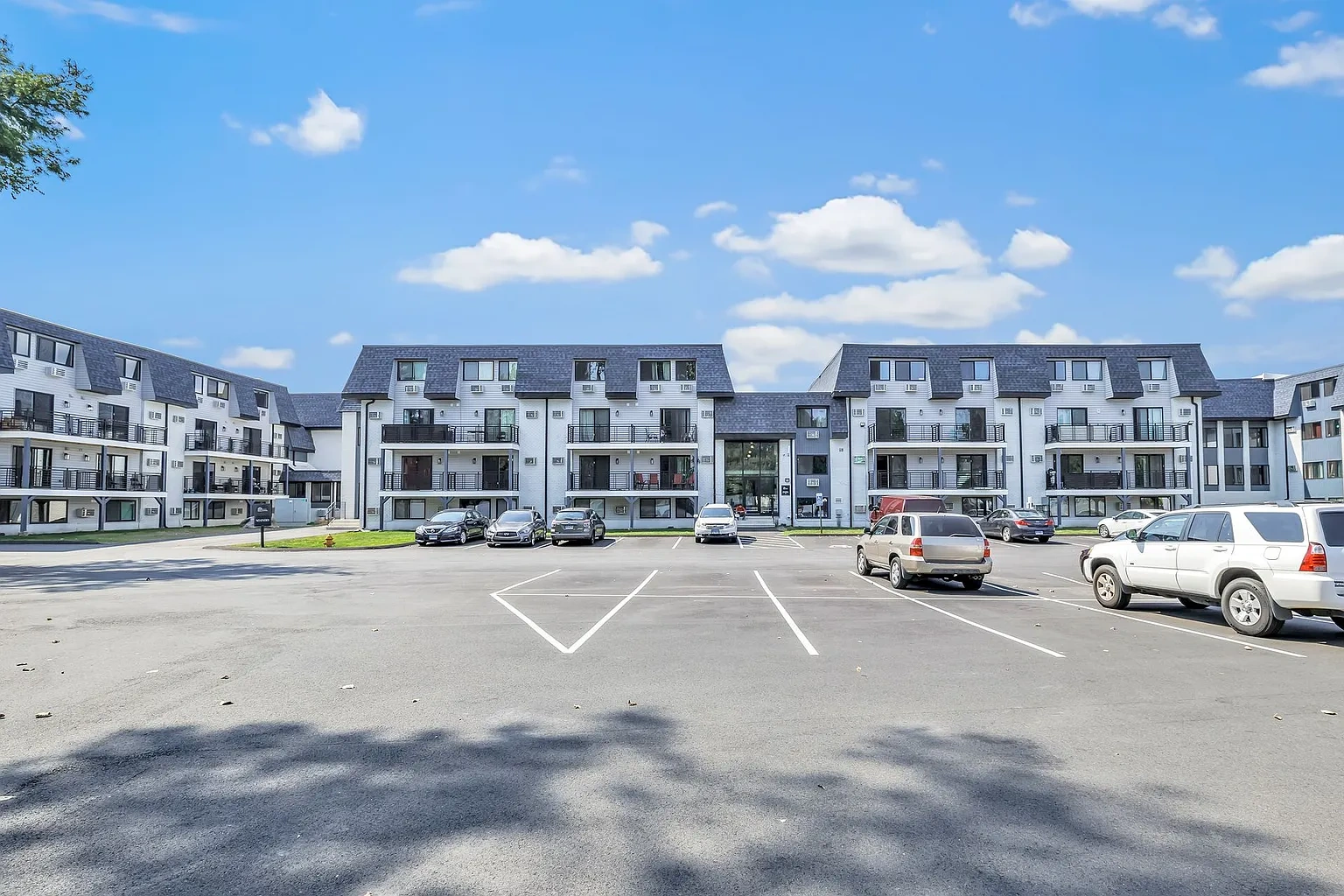Villa Square LLC – photo 5