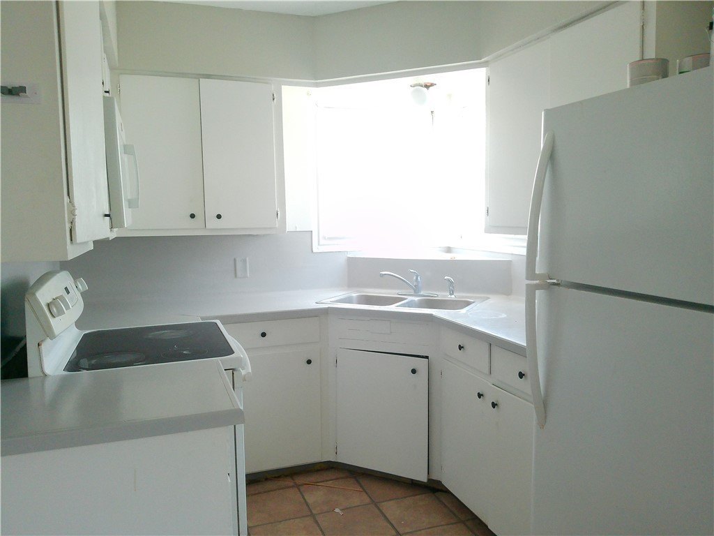 3549 Cypress St – photo 3