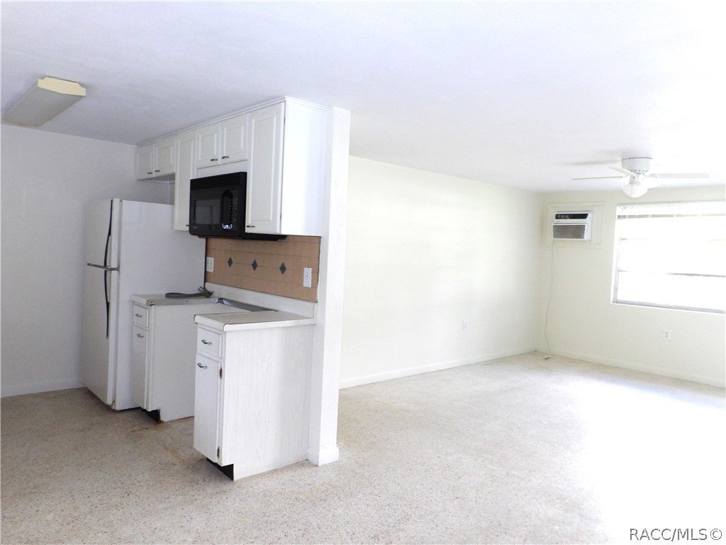 8 E Golden St – photo 5