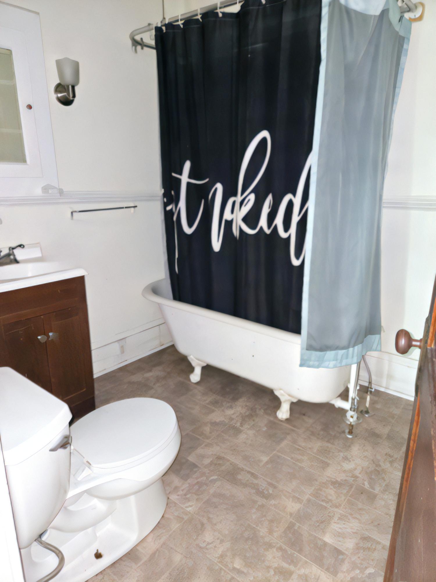 382 Pine St unit 2 – photo 4