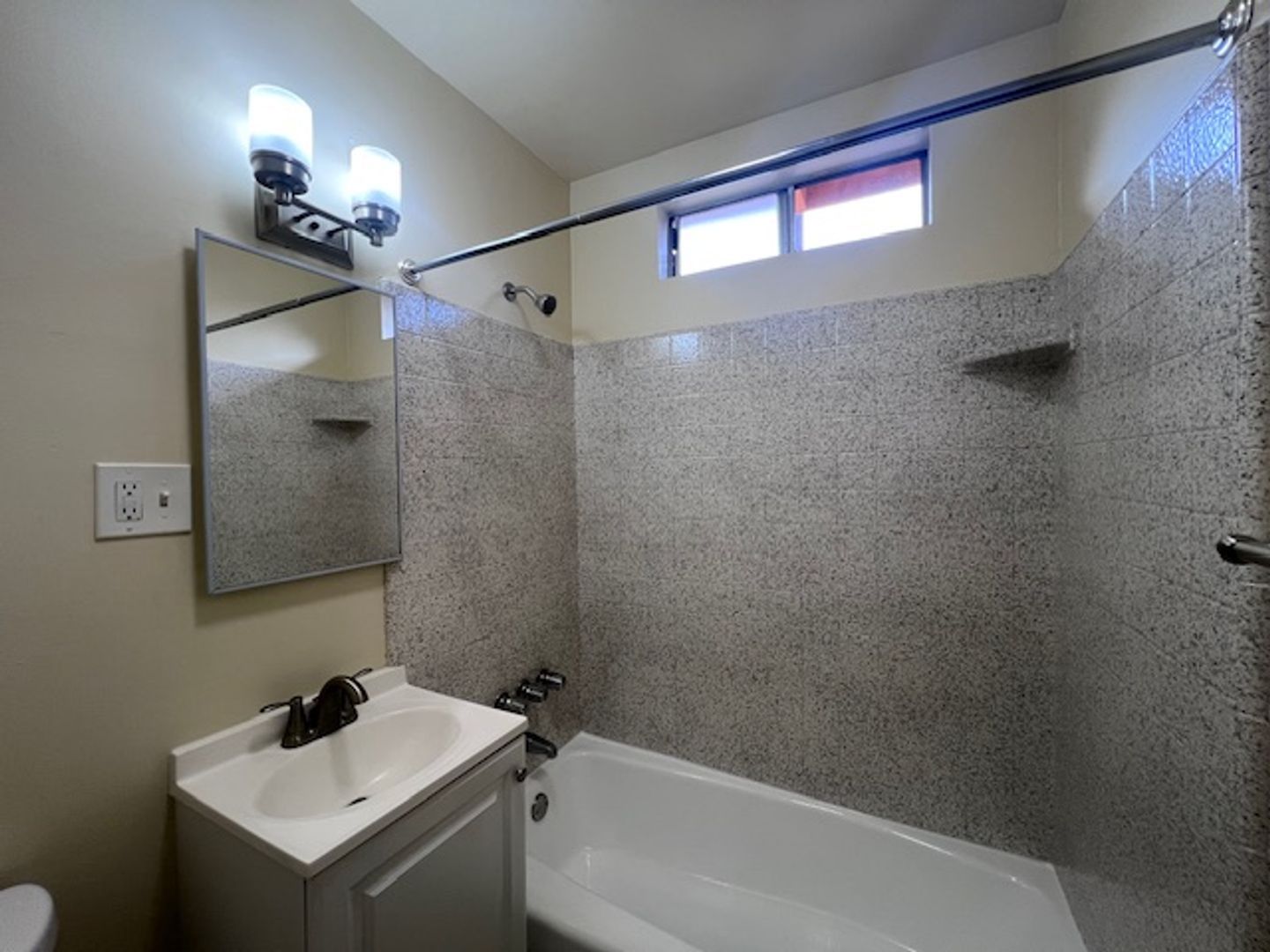 430 Golden Ave unit GOLDEN430-D – photo 4
