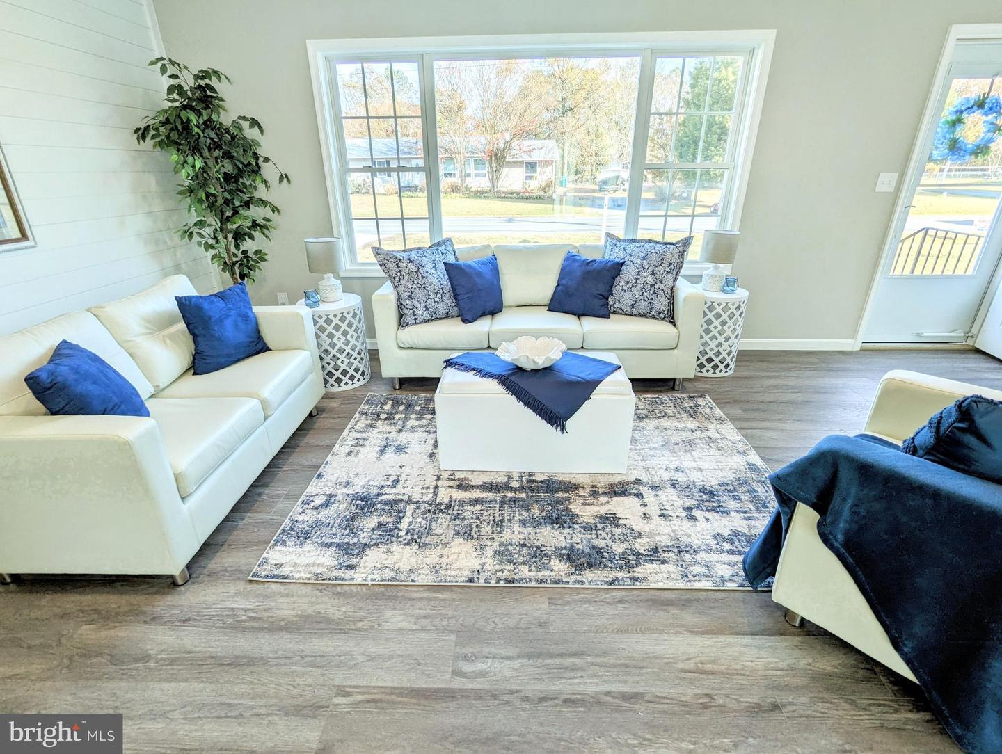 1340 Queen Anne Dr – photo 2