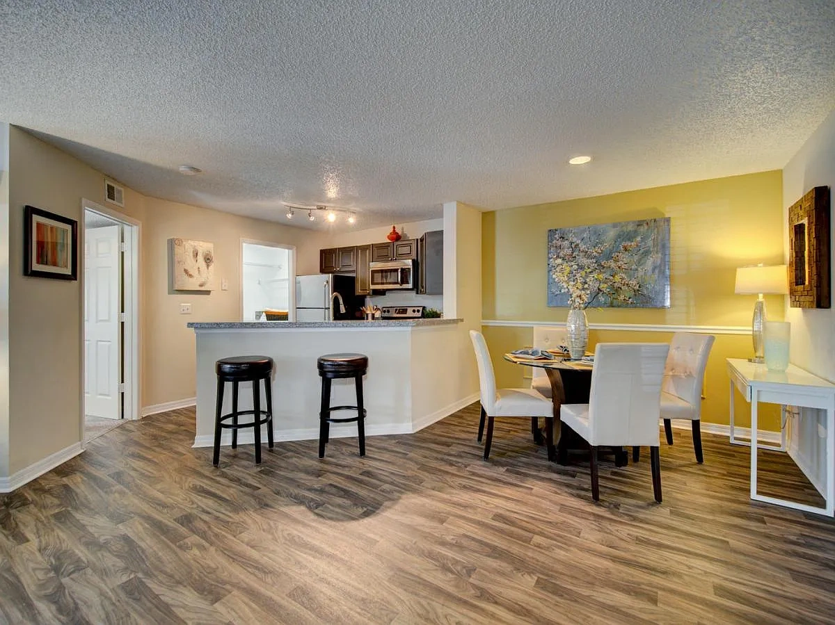 The District – photo 1