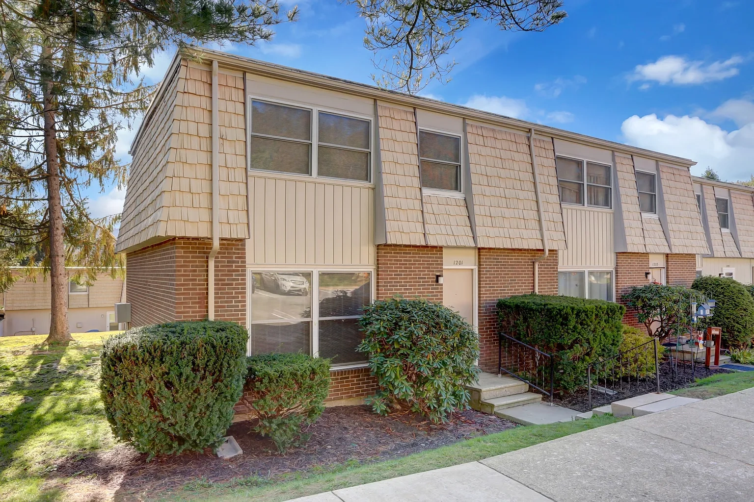 Woodland Park Apartments – photo 5