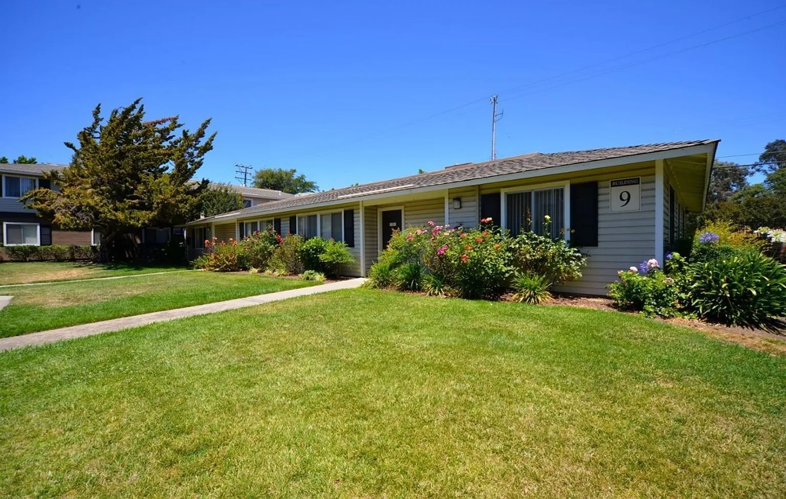 Clayton Crossing Apartments – photo 2