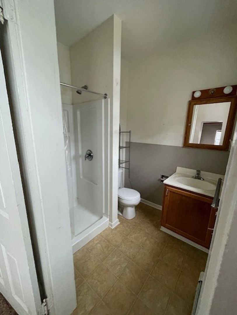 238 W Walnut St unit 238W-3 – photo 5