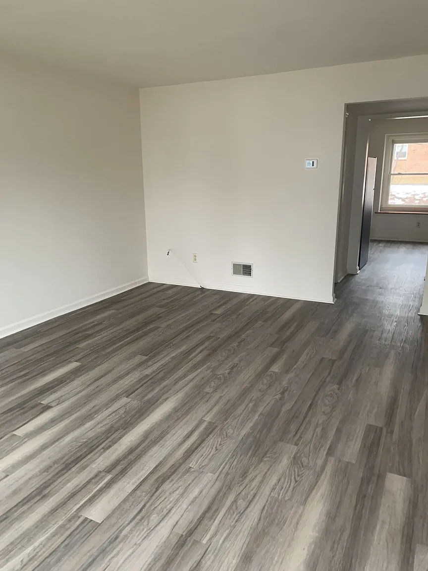 Victoria Village Apartments – photo 5