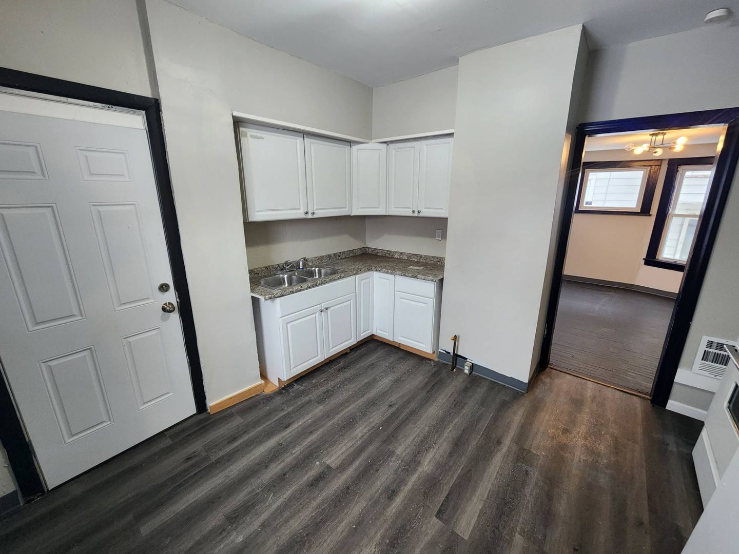 1264 E 111th St – photo 2