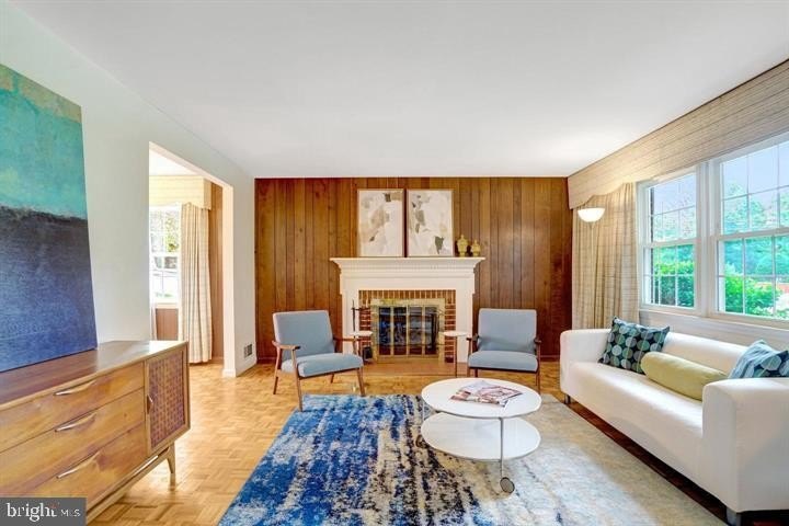 4902 Ravensworth Rd – photo 2