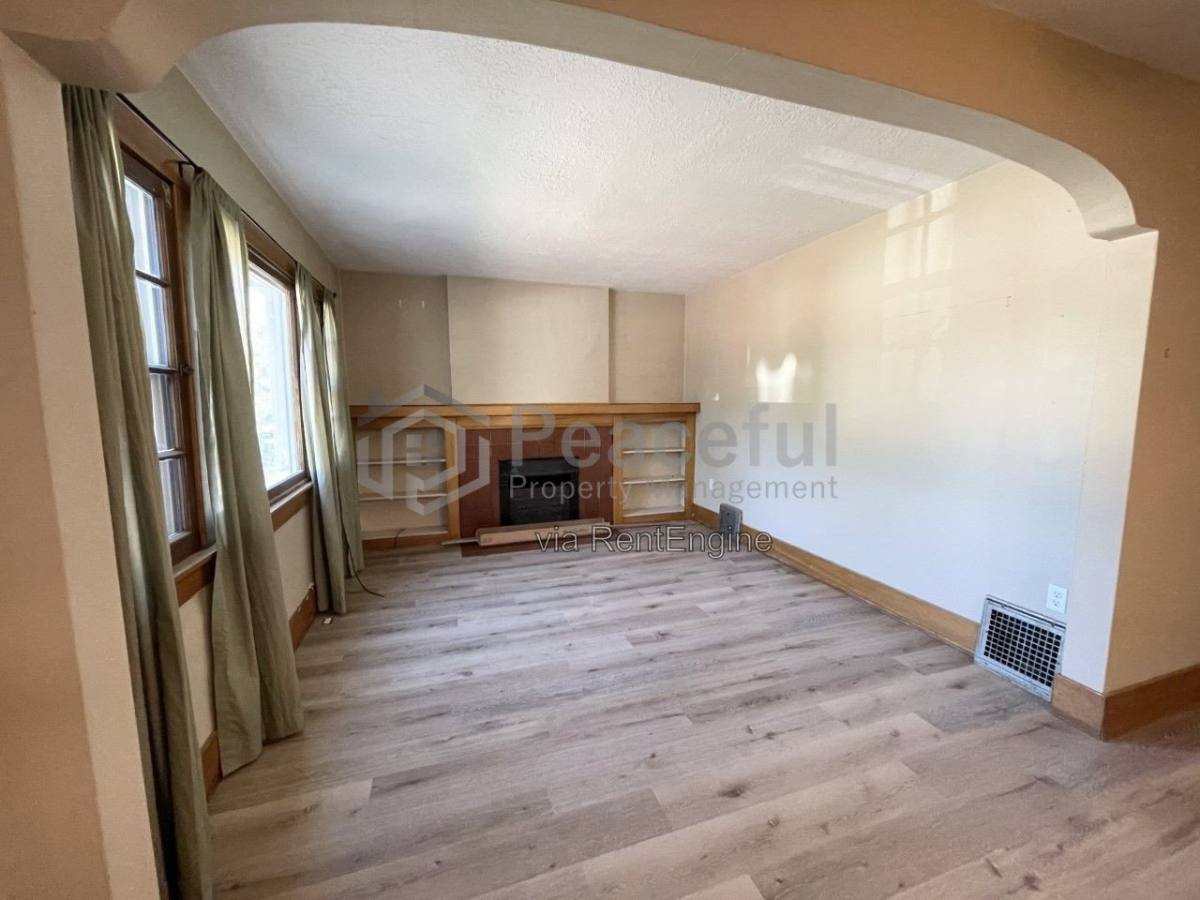 1637 S 800 E – photo 2