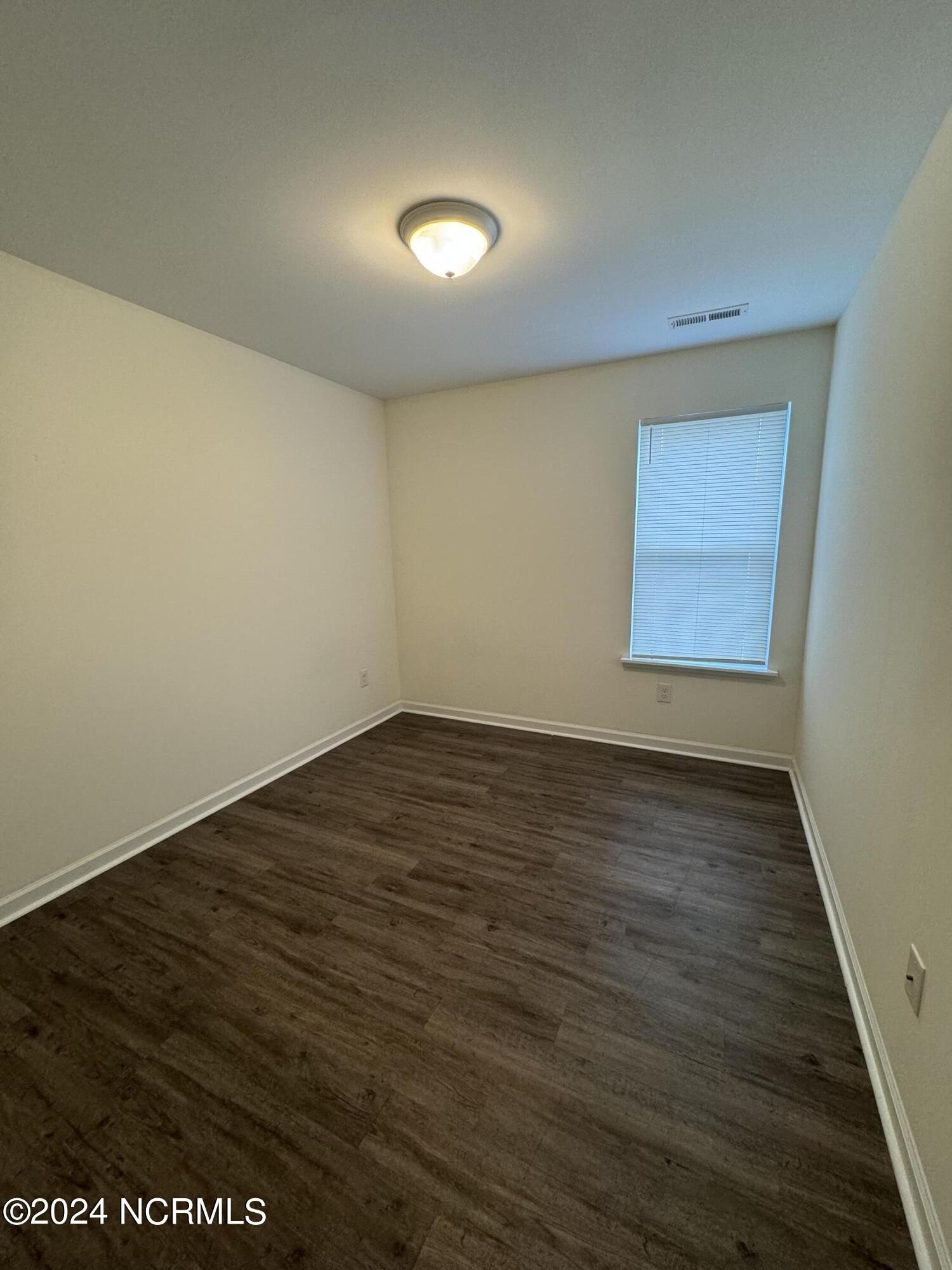 609 N 8th St #B – photo 5