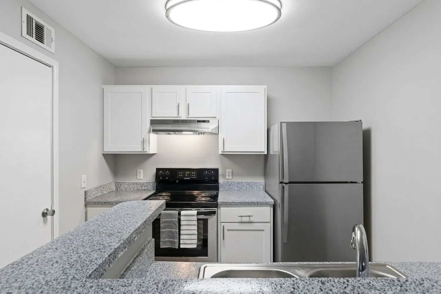 Bridge Pointe Landing – photo 1
