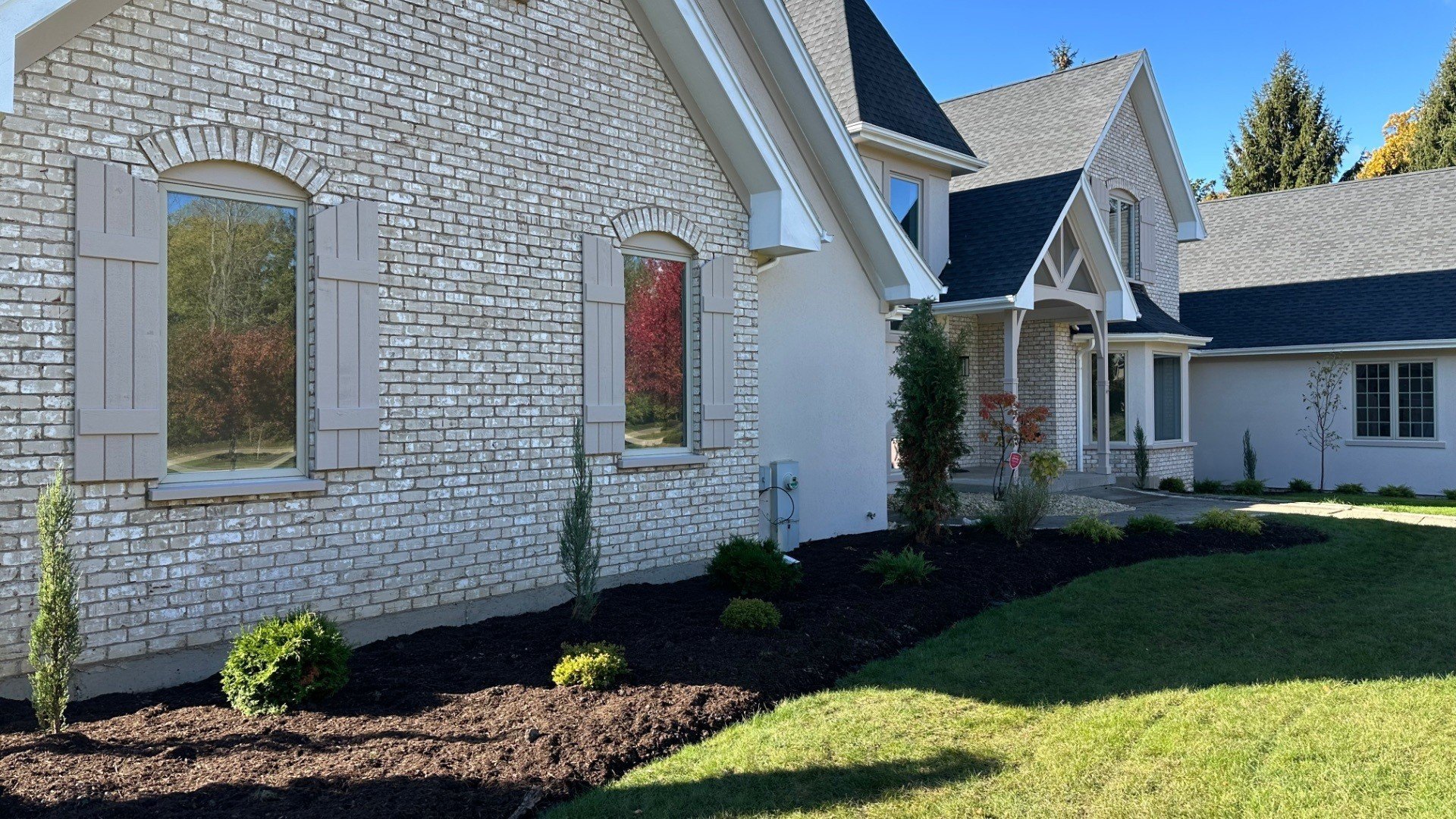 1161 Gavin Ct – photo 2