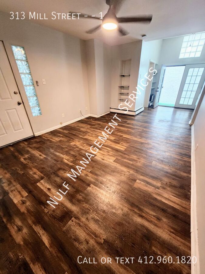 313 Mill St – photo 3
