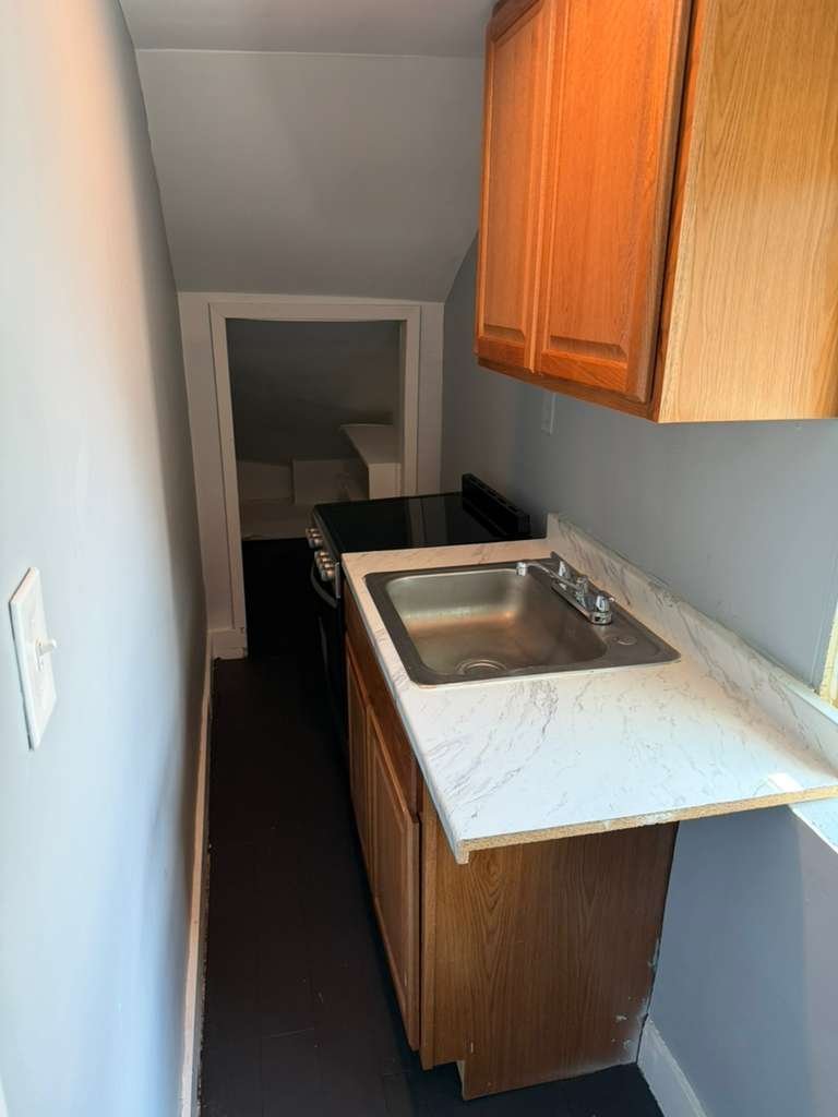 179 Isabella Ave unit Unit 3 – photo 5