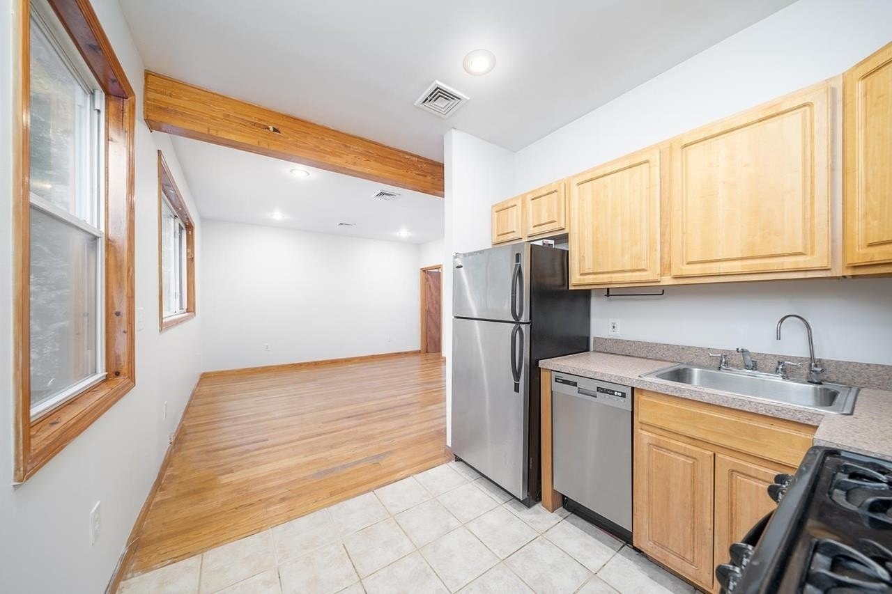 100 Central Ave #3 – photo 3