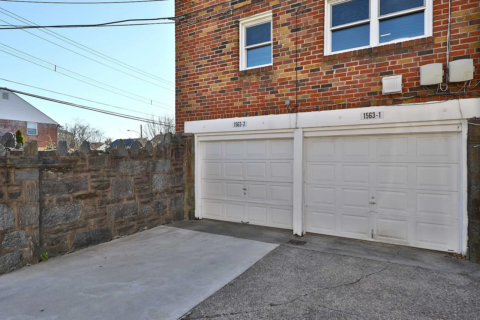 Airy Avenue Apartments – photo 1