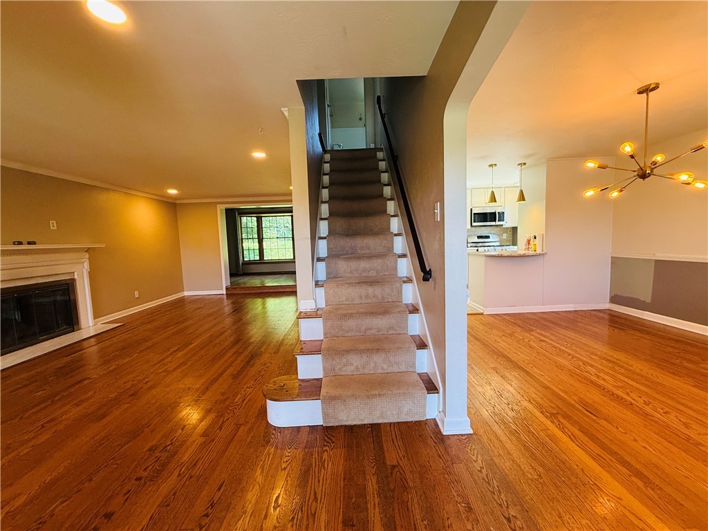 143 Seneca Dr – photo 5