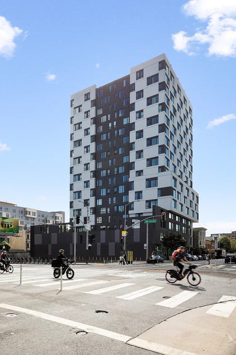 921 Howard – photo 1