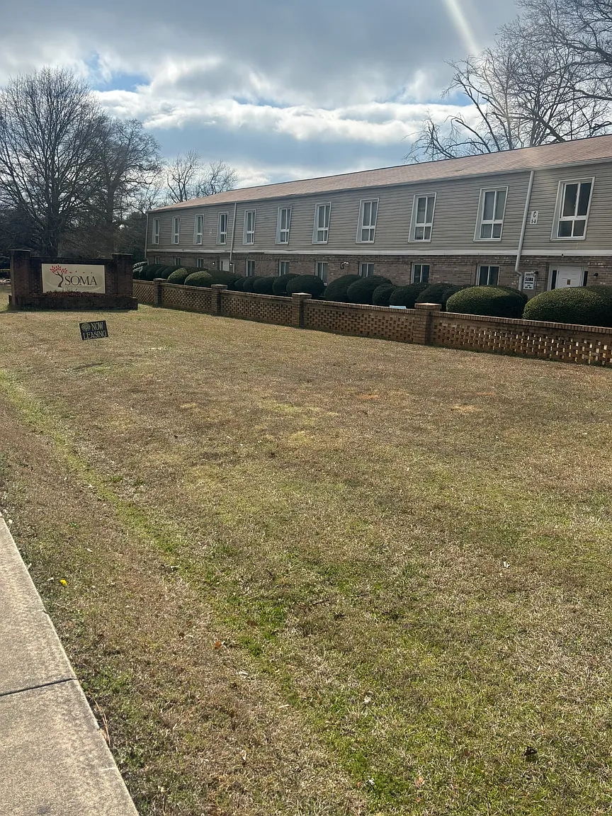 South of Maple Apartments – photo 1