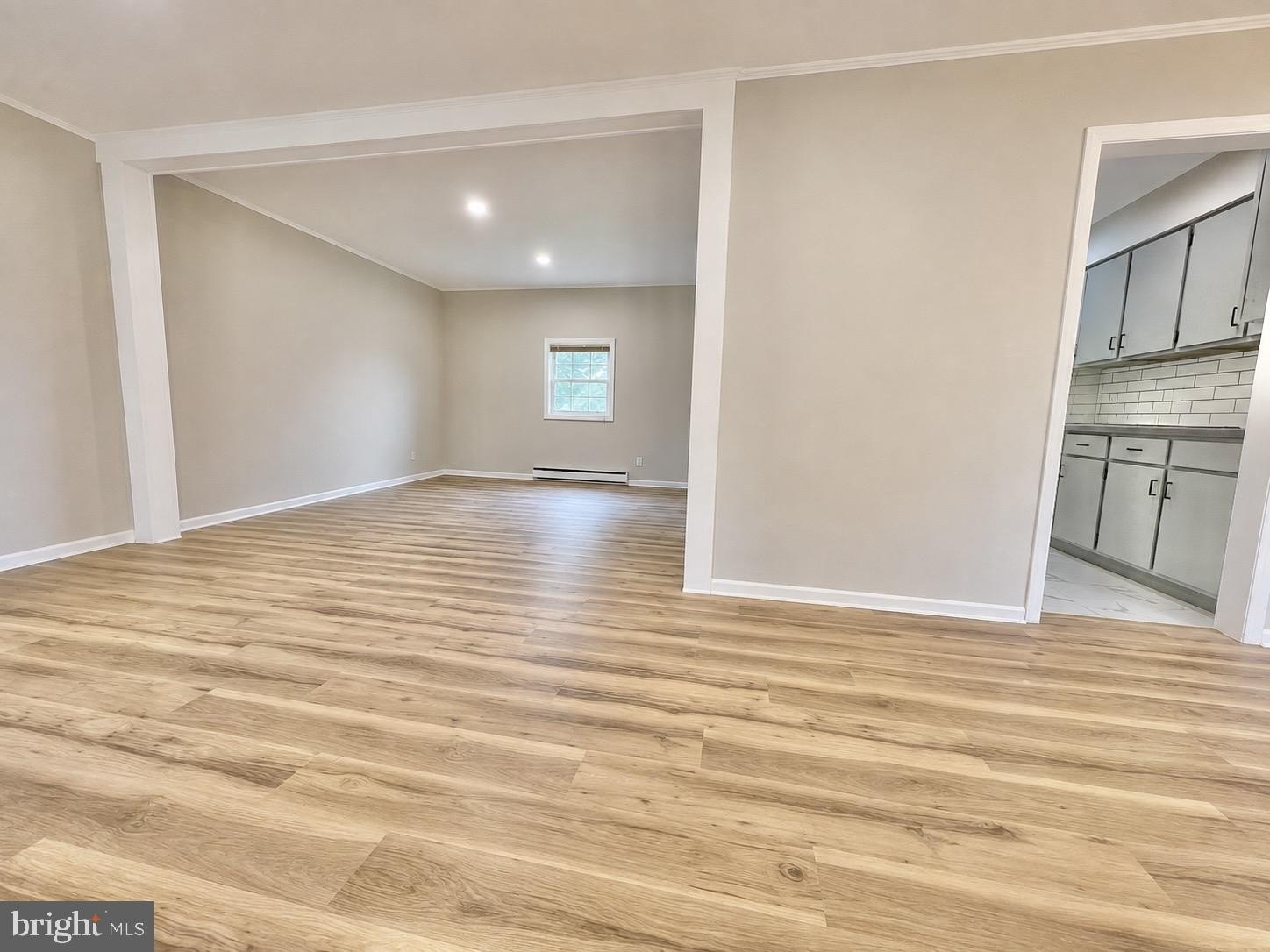 226 Elwyn Ave – photo 3