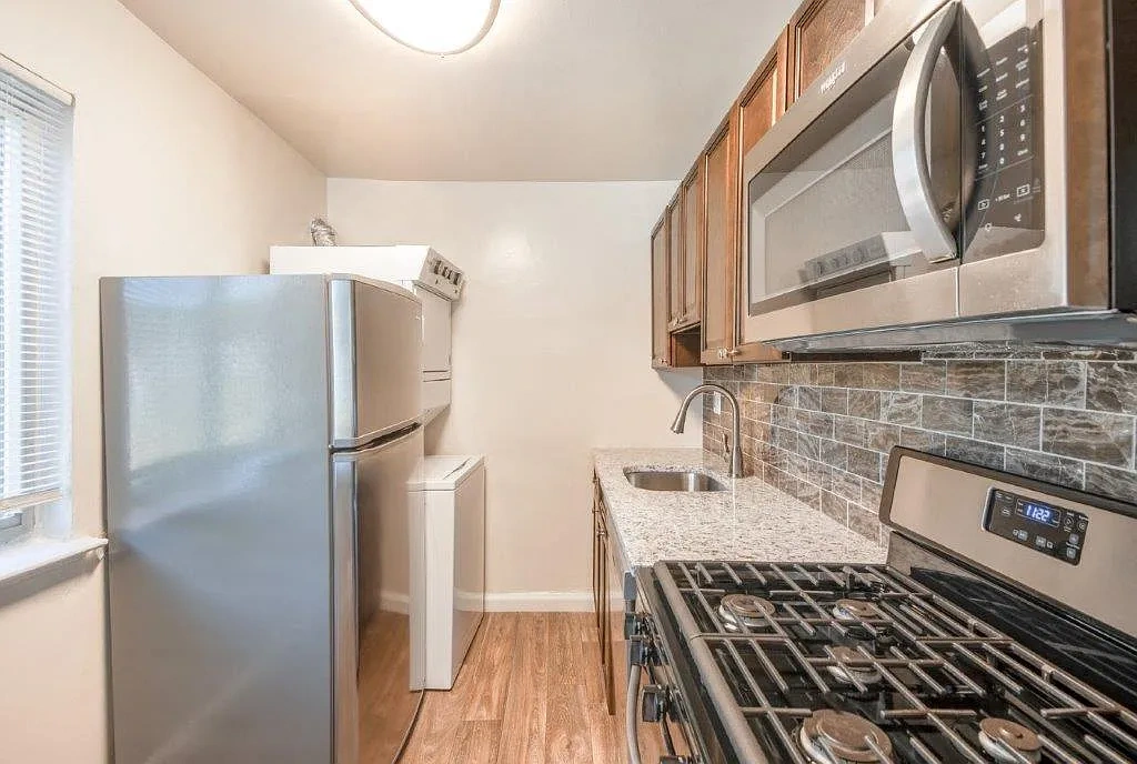 Quail Hollow Apartment Homes – photo 3