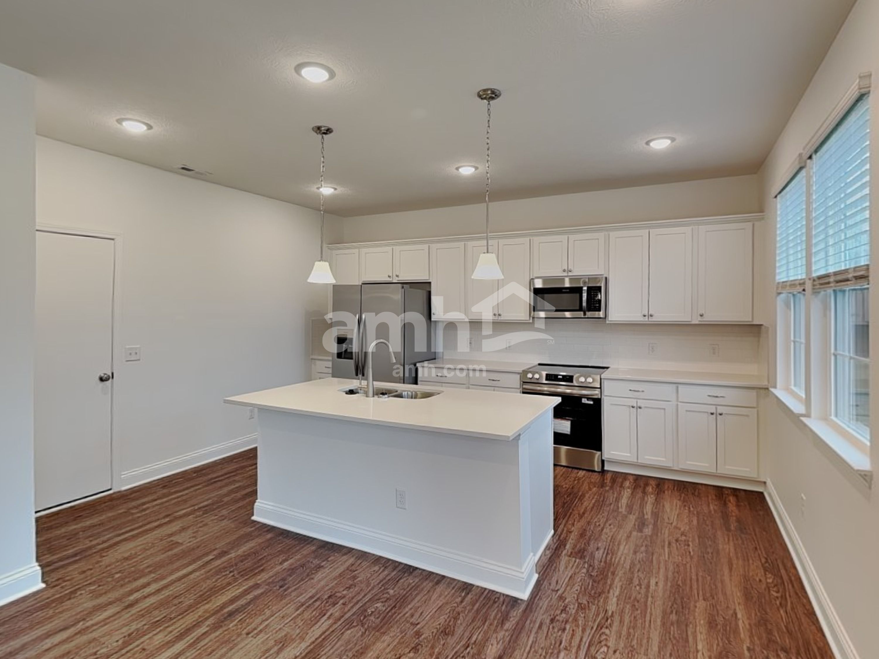 8427 Merlin Dr – photo 5