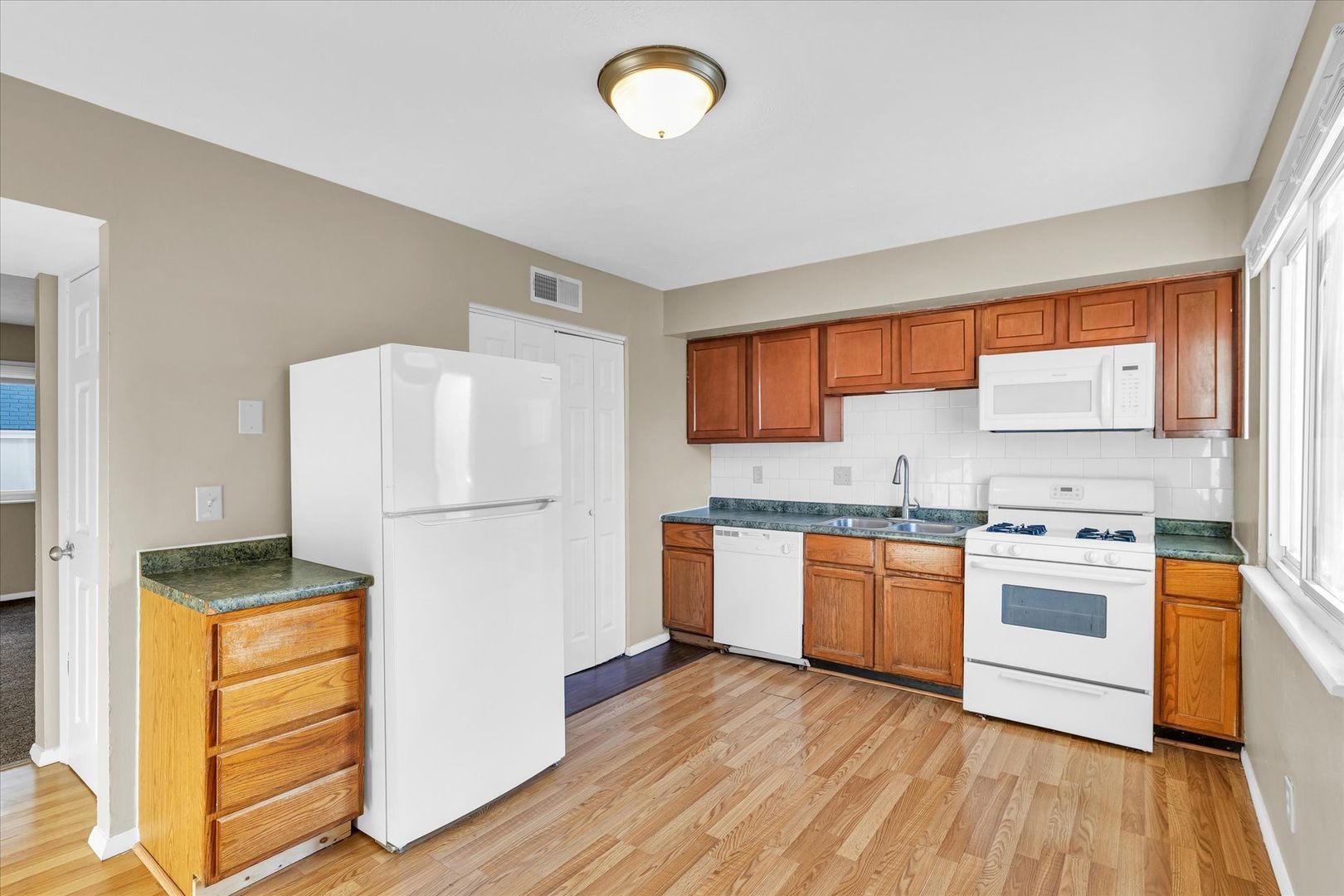 331 Riley Dr unit 7 – photo 5