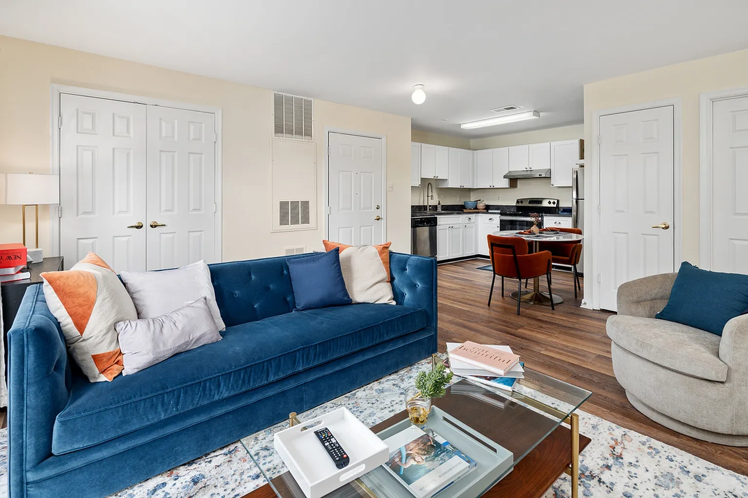 Manchester Lakes Apartment Homes – photo 3
