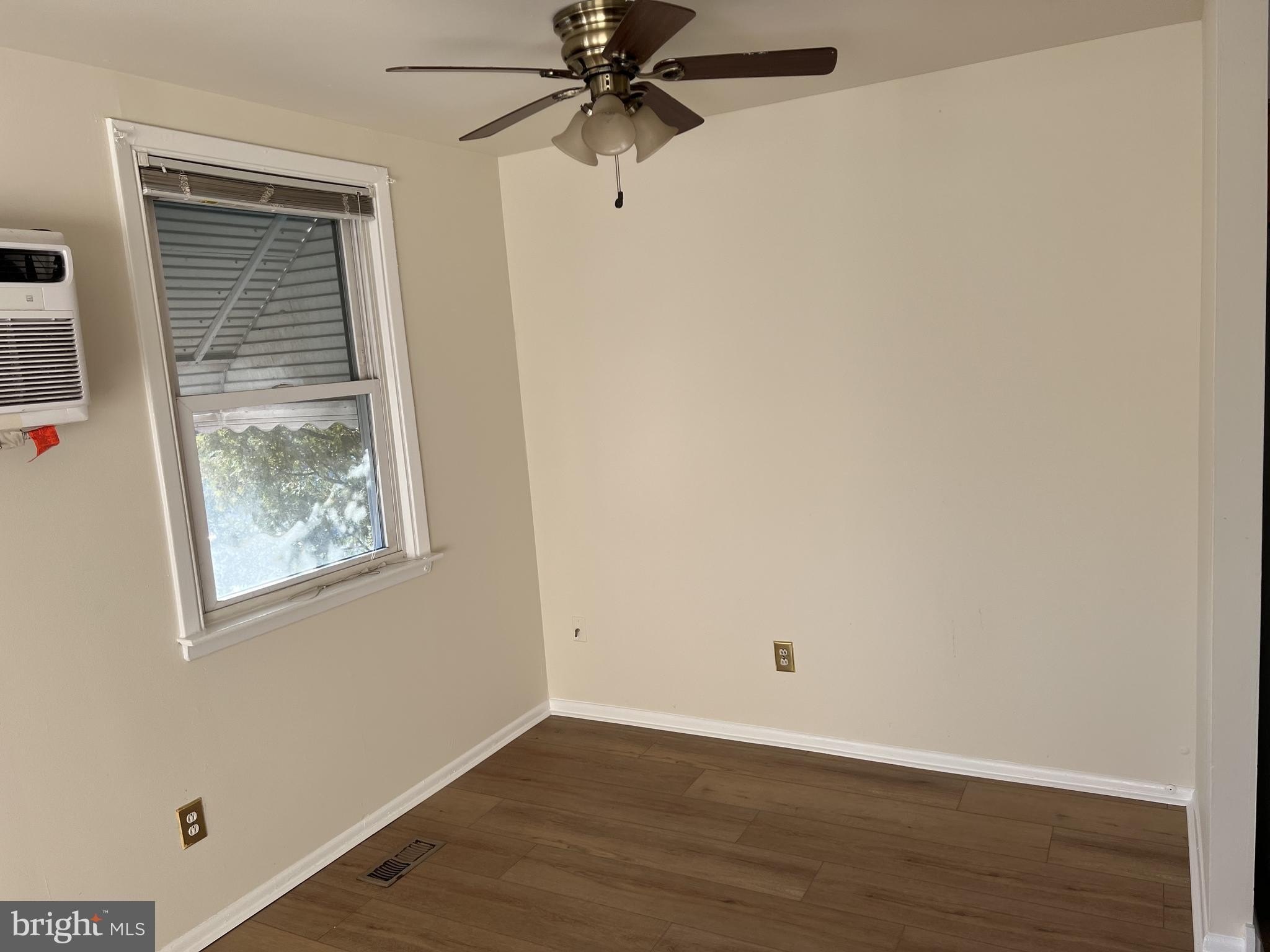 205 Erica Pl – photo 3