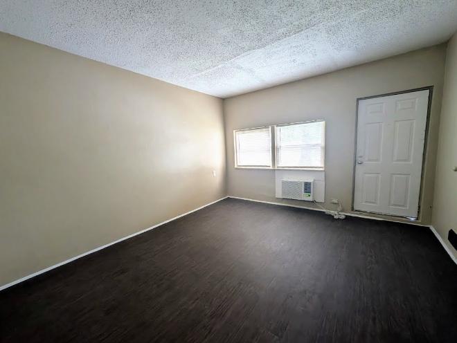1325 E Sitka St – photo 4