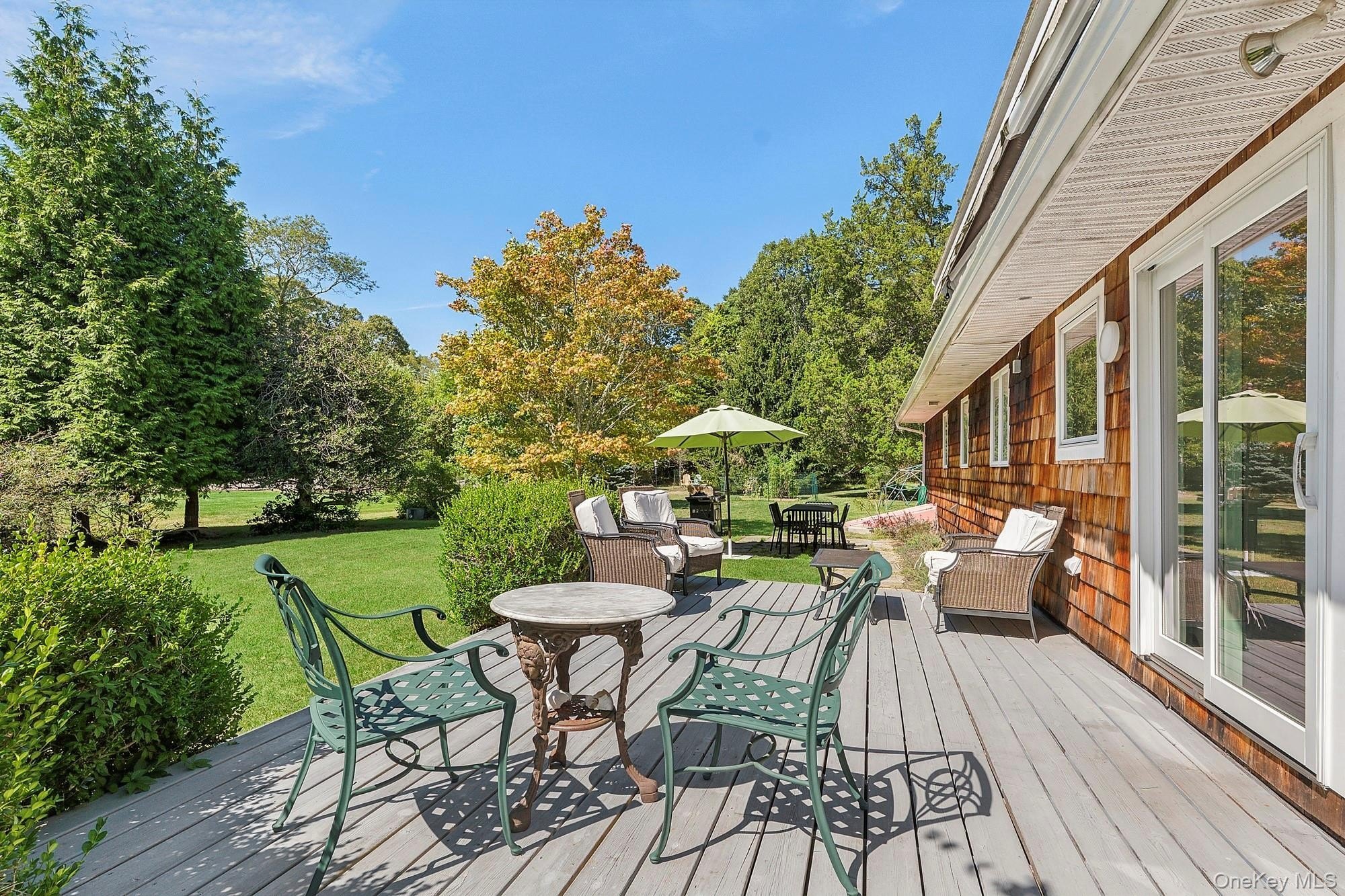 35 Bayberry Ln – photo 2