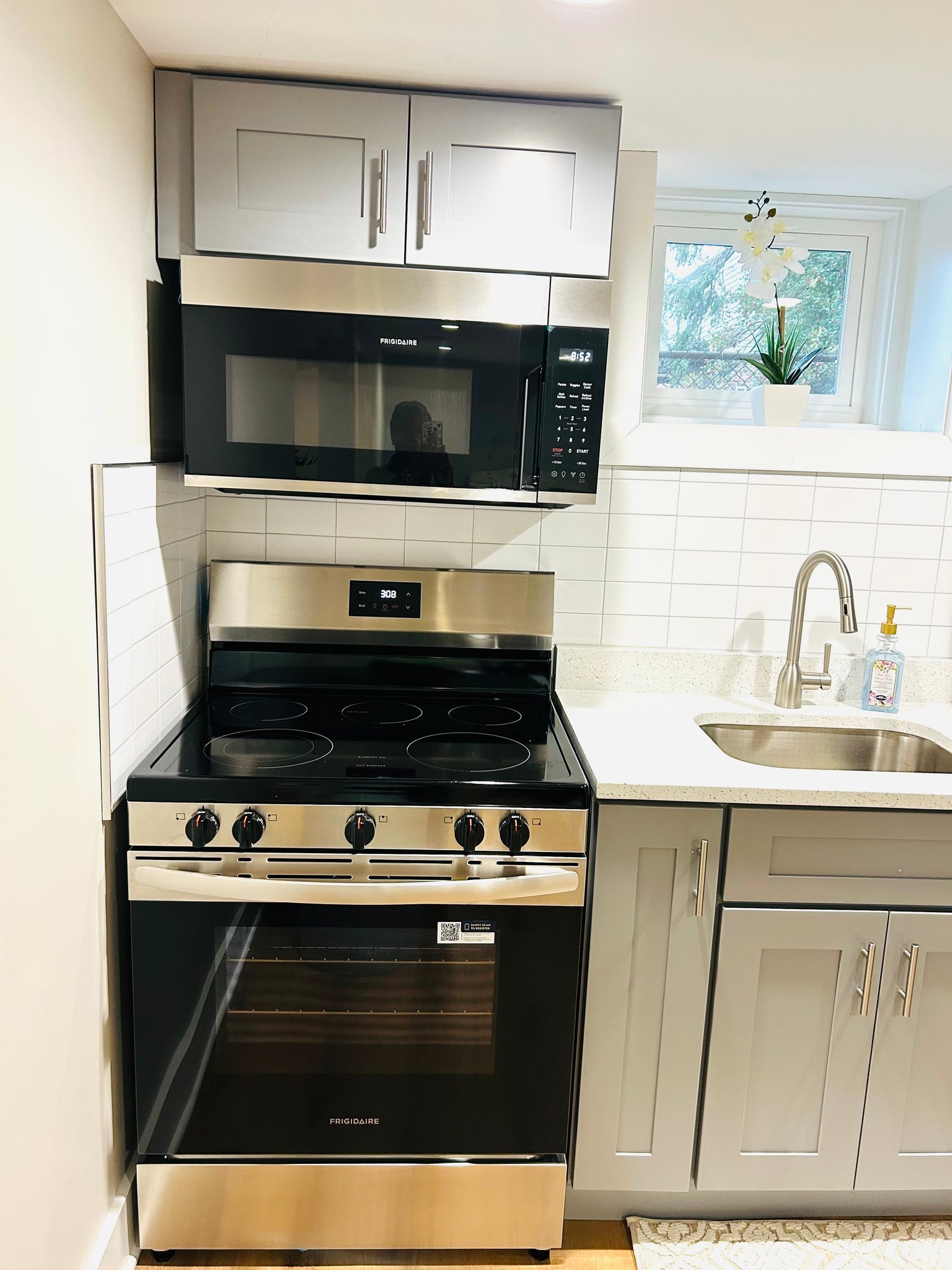 1516 Hamilton St NW – photo 2