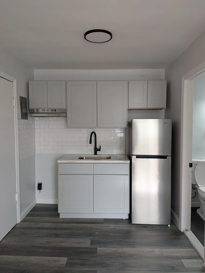 316 Eastern ParkWay – photo 1