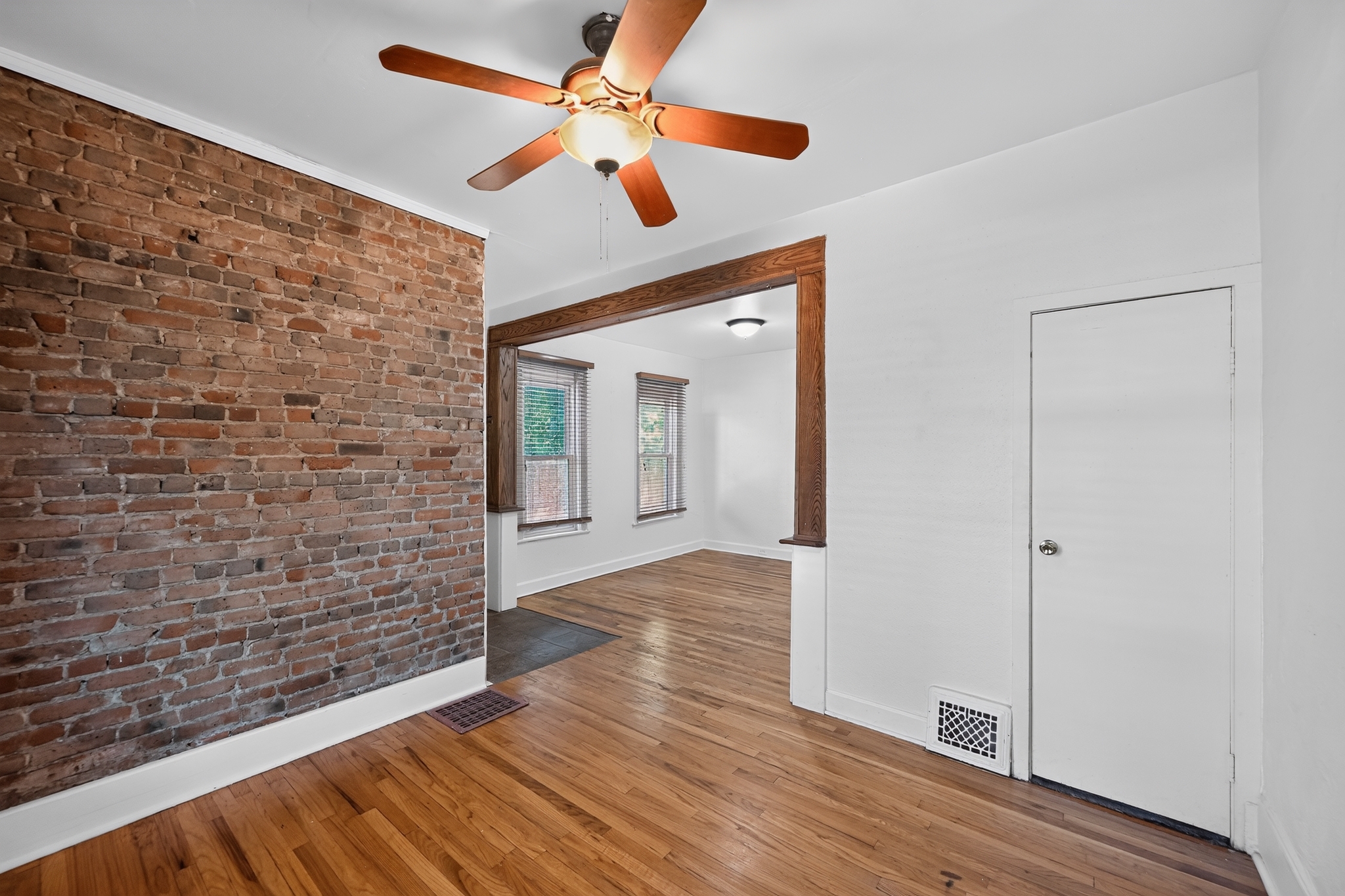 2136 Lafayette St unit 2136 – photo 2