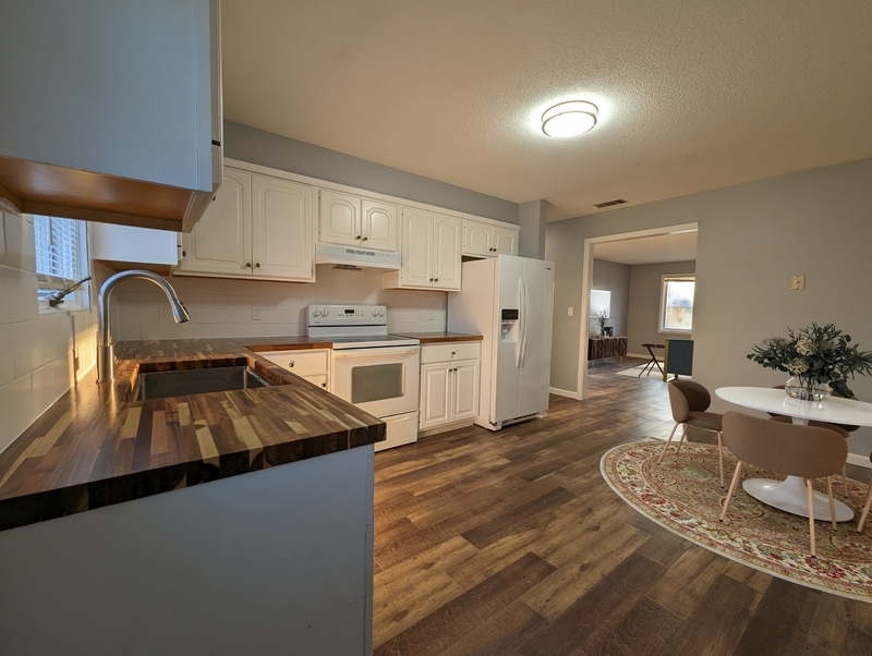 223 Carson St unit 3 – photo 1