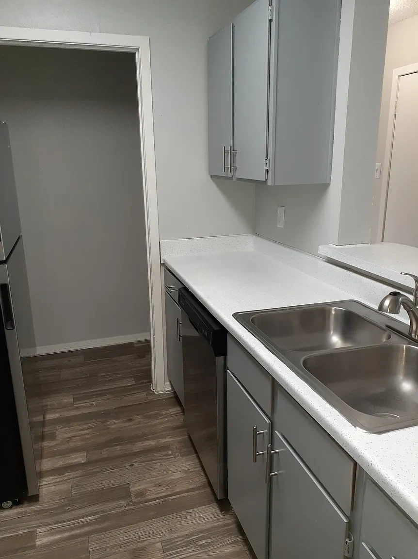 City Pines Apartment Homes – photo 3
