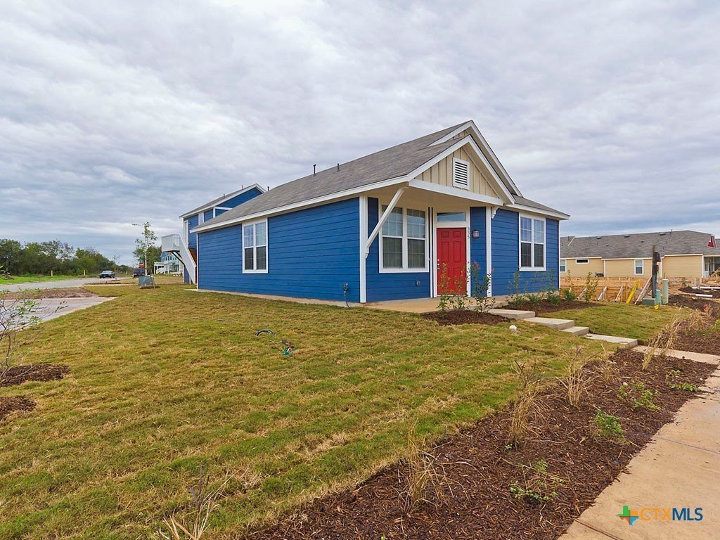 335 Rachel St #MAINHOUSE – photo 4