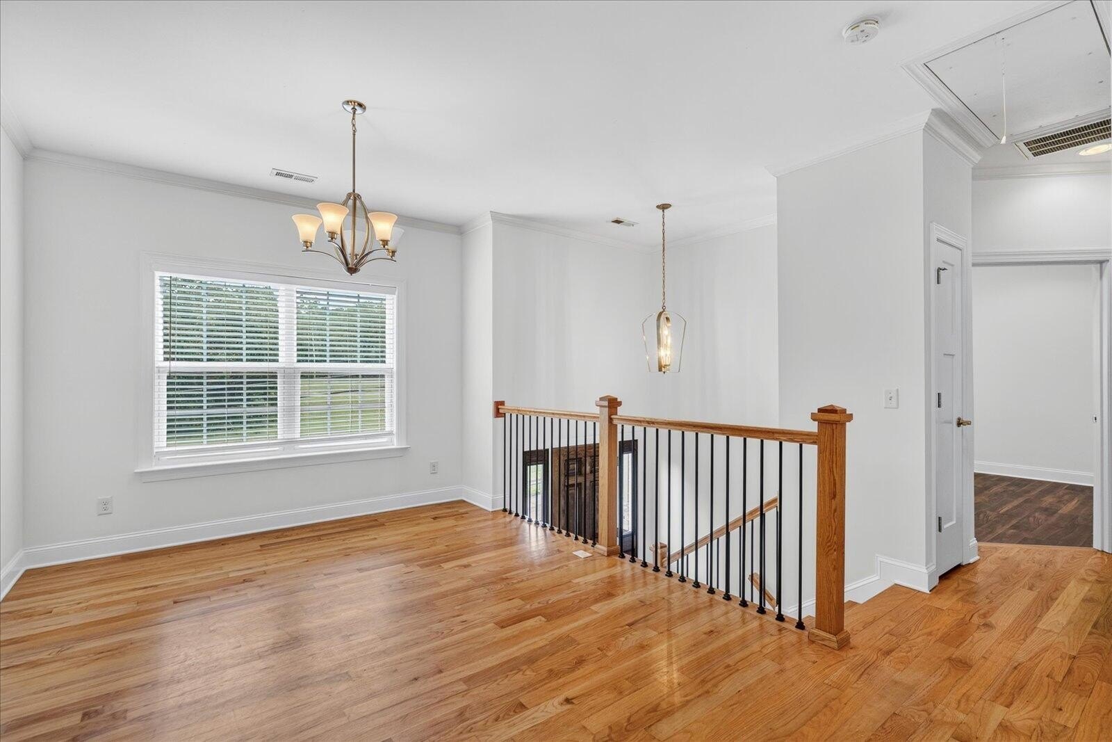 816 Altamont Rd – photo 5