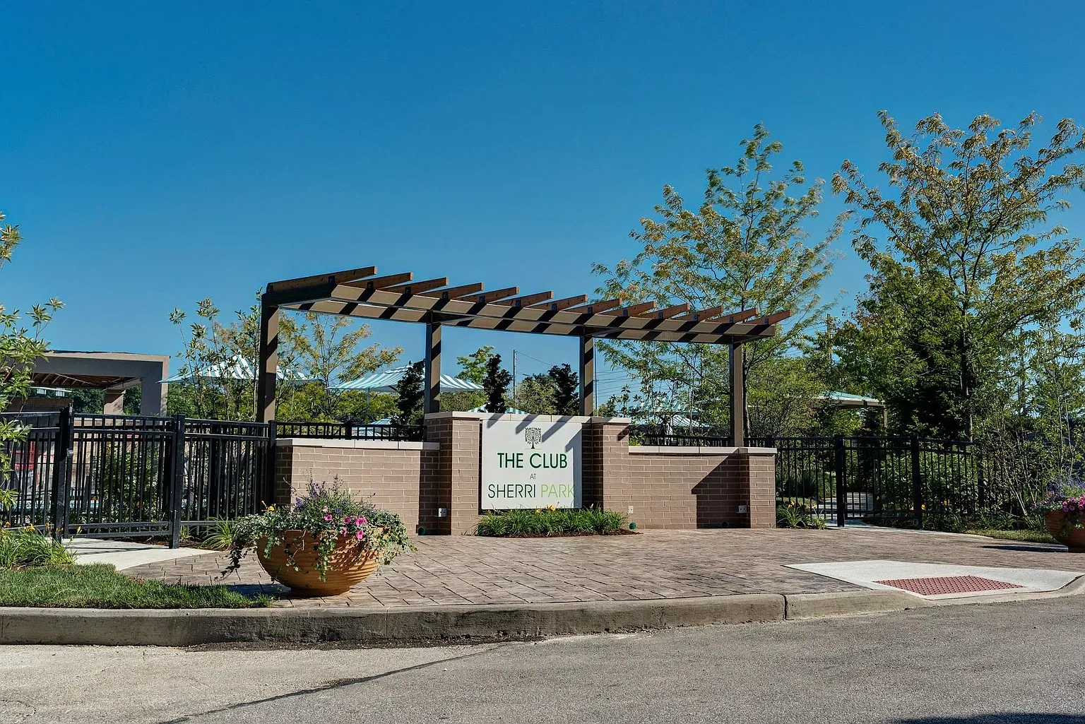 Sherri Park Apartments – photo 5