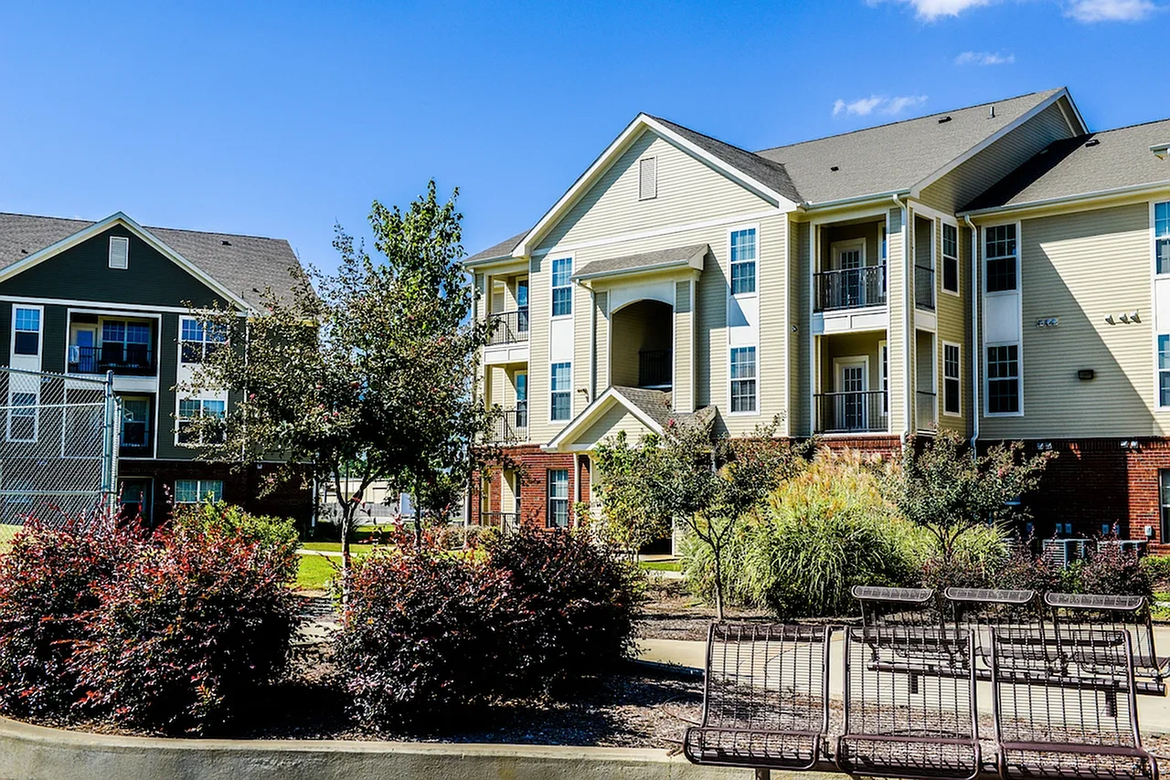 Independence Place West Fayetteville – photo 1