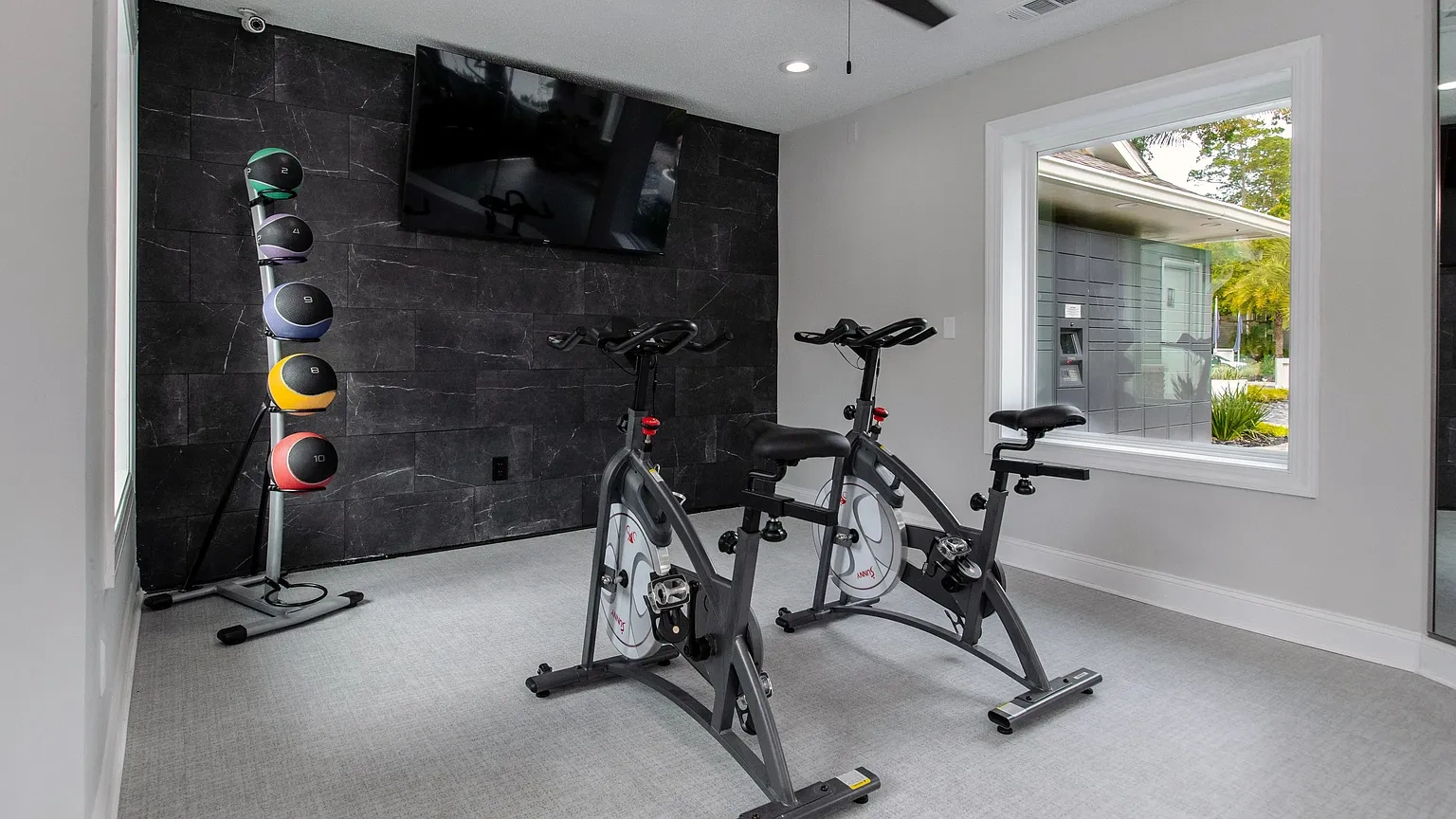 Emerson Isles – photo 1