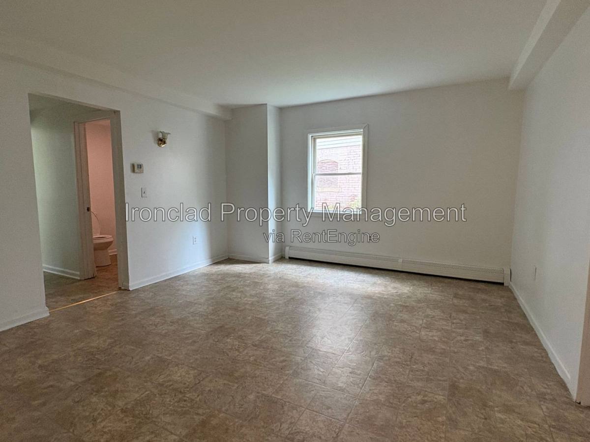 80 Olive St unit 1 – photo 5