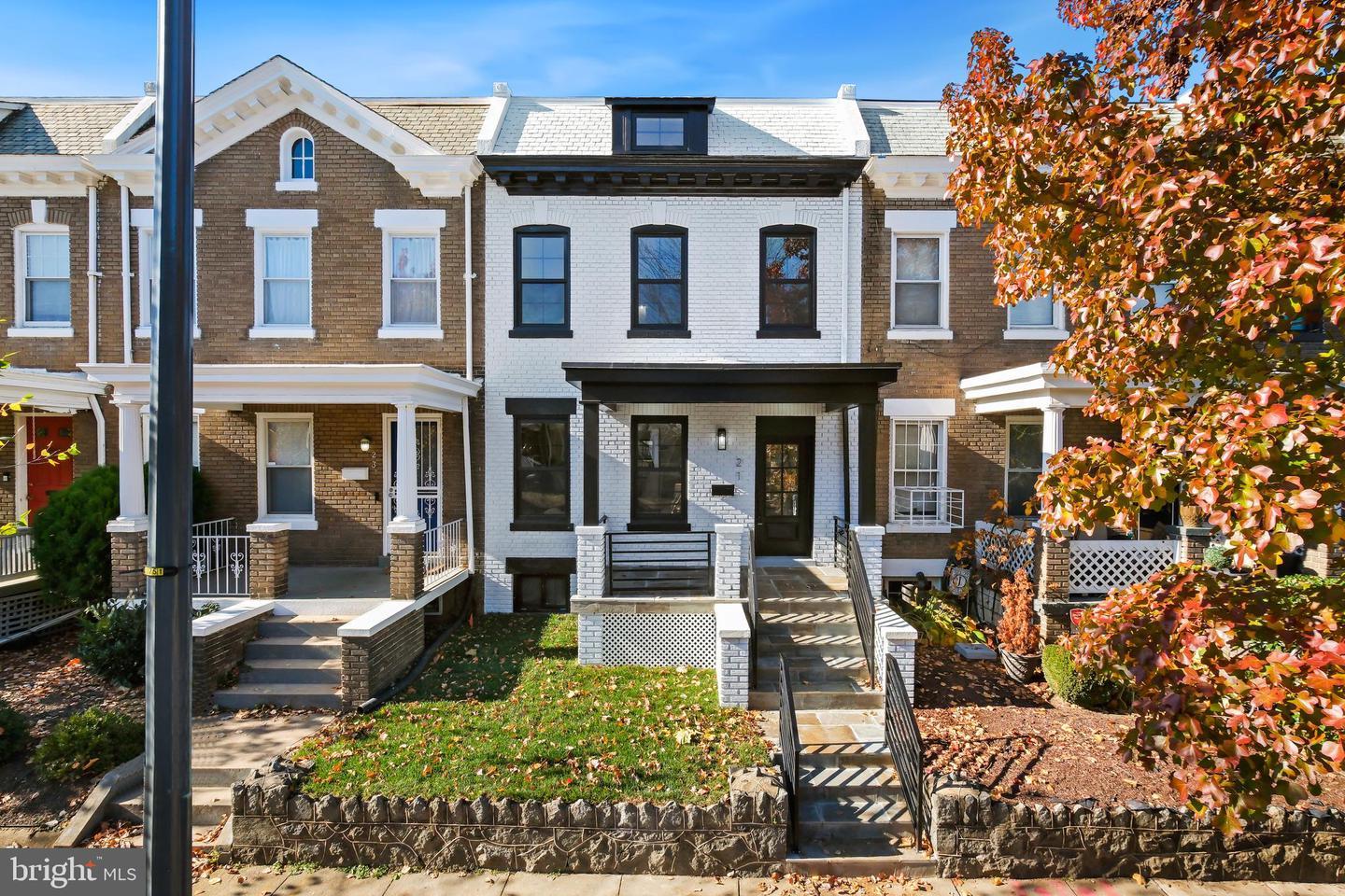 21 16th St SE – photo 2