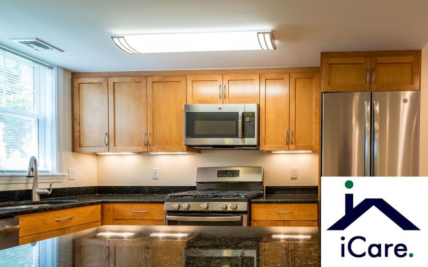 609 VFW Parkway – photo 1