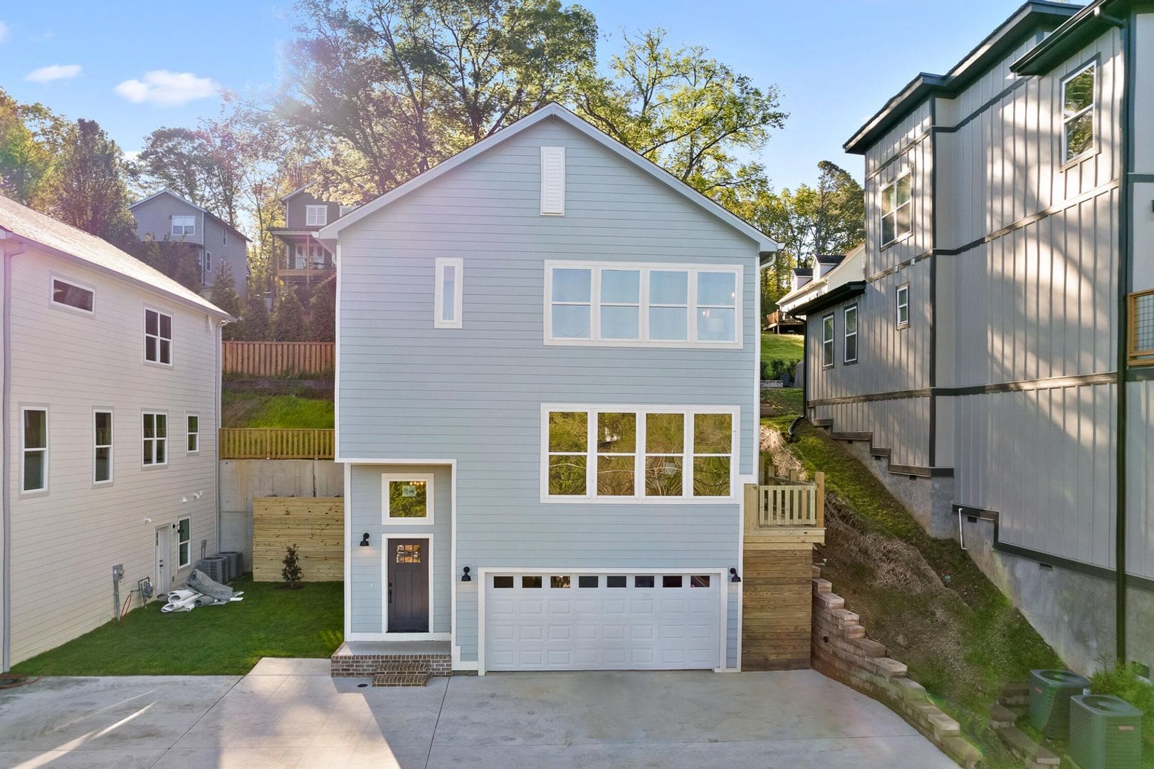 638 Ladd Ave – photo 1